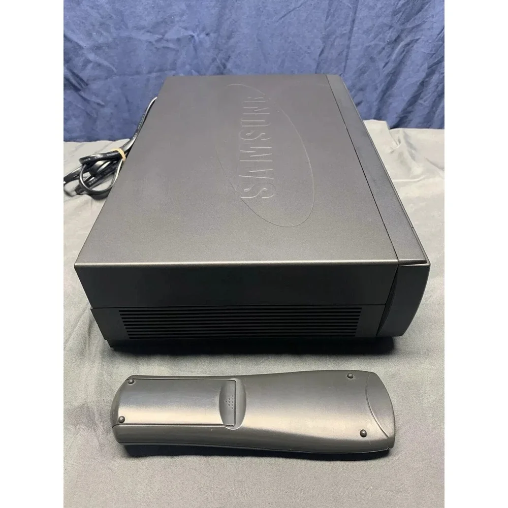 Vintage Samsung VR8559 Digital Auto Tracking VHS Player VCR Black W/ REMOTE WKG!